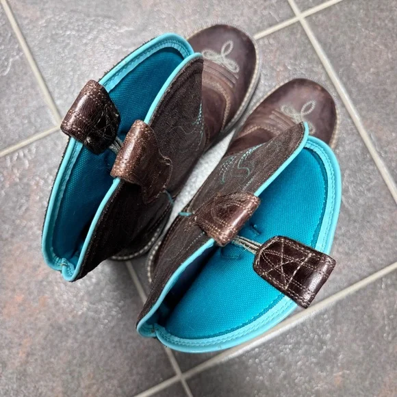 Ariat Brown Leather Western Heeled Boots with Turquoise Stitching - Picture 12 of 16